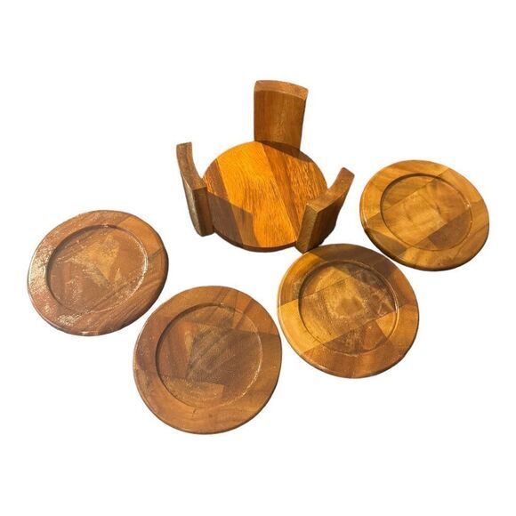 Lipper International Grain Wood Round Coasters and Caddy, 5-Piece set - Picture 1 of 3